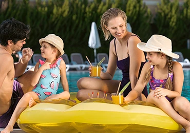 Двое детей до 12,99 лет — бесплатно!