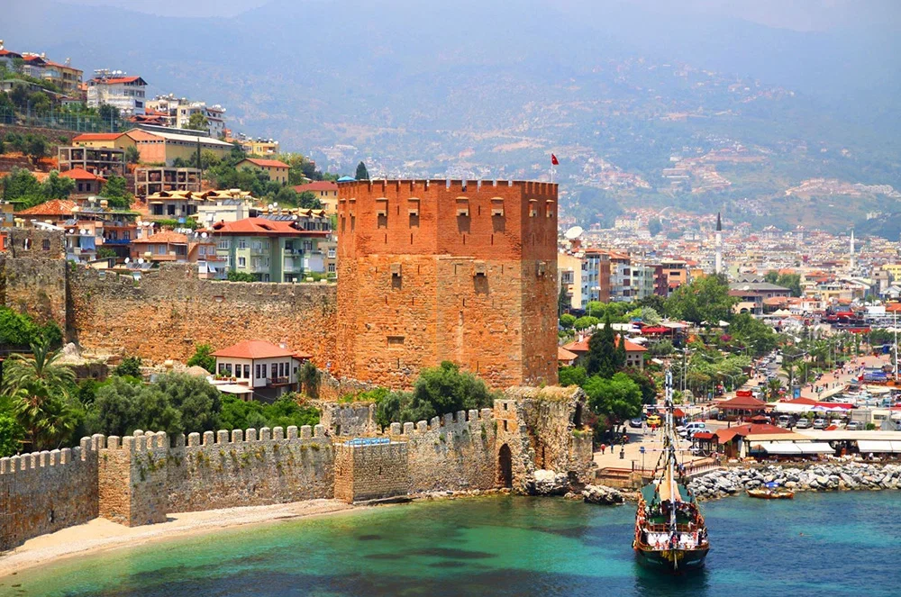 Alanya Castle, Red Tower & Shipyard: A Day-Trip Guide 2026